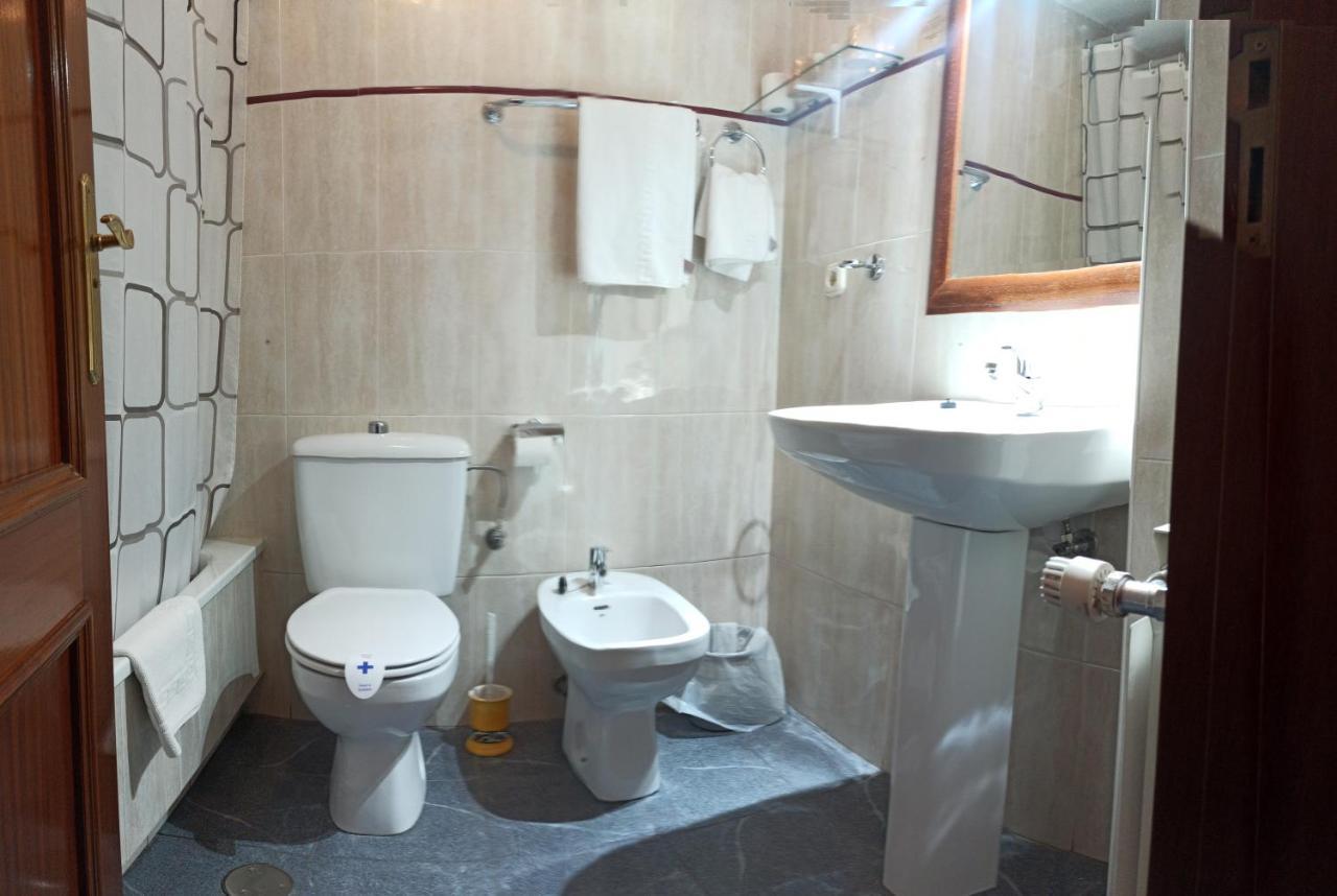 Hostal San Antonio Iscar Eksteriør bilde